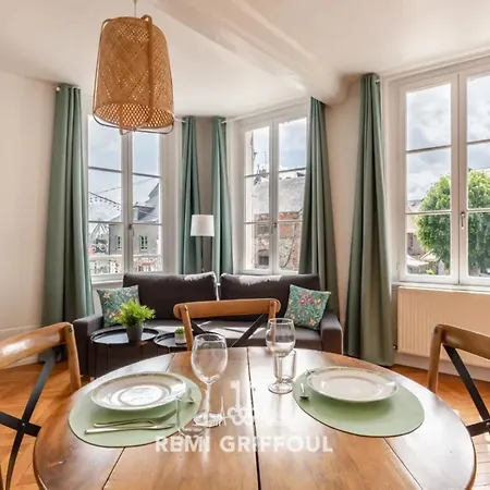 Hypolite 1 Cosy 80 Meters From The Port Of 2 Guest *