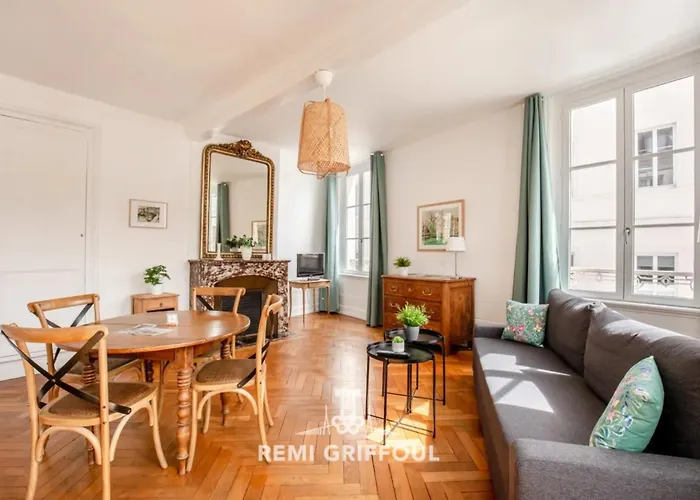 Hypolite 1 Cosy 80 Meters From The Port Of 2 Guest オンフルール