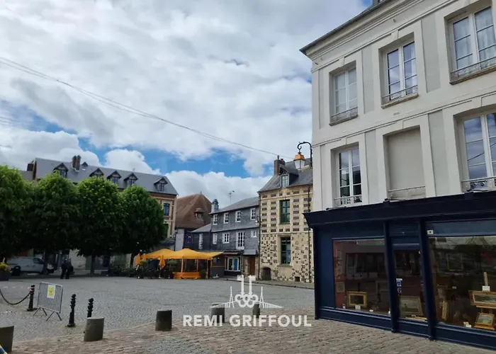 Hypolite 1 Newcocooning-wohnung - 80 Meter Vom Hafen Von Entfe Apartment