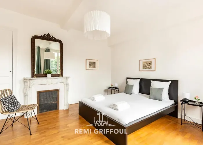 Hypolite 1 Newcocooning-wohnung - 80 Meter Vom Hafen Von Entfe Apartment